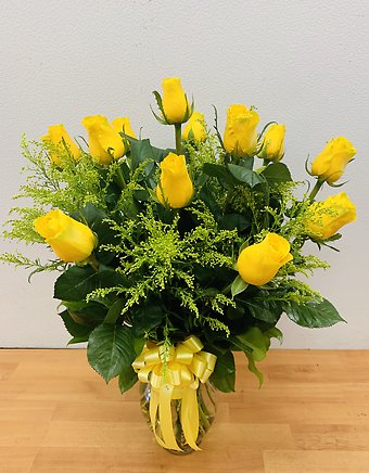 Dozen Yellow Rose Floral Arrangement