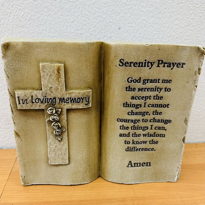 SERENITY PRAYER BIBLE - IN LOVING MEMORY