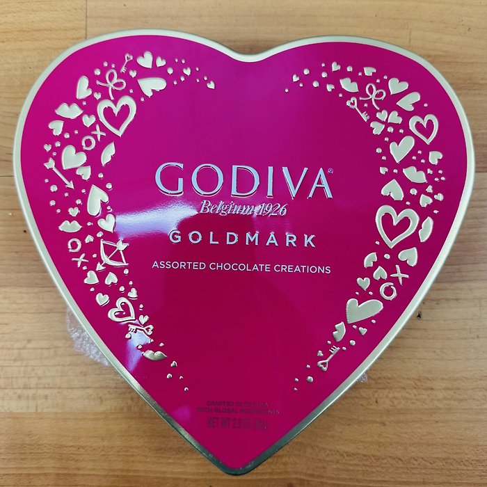 HEART GODIVA CHOCOLATE