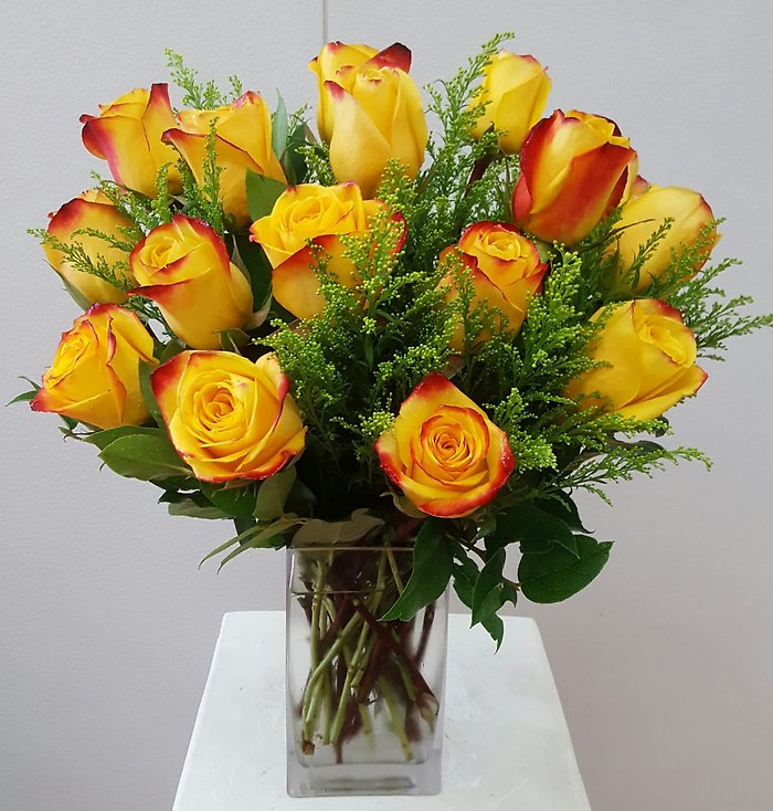 Bi-Colored Yellow Rose Arrangement